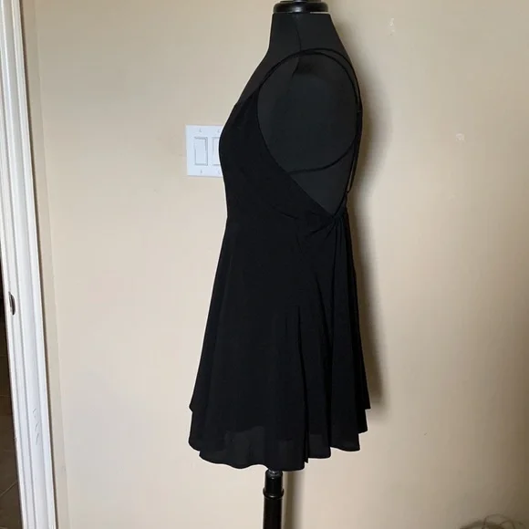Forever 21 Strappy Black Skater Dress NWT Skater - Picture 4 of 7